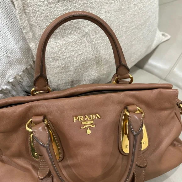 Prada Tan Leather Bag with Gold Details - Picture 2 of 12